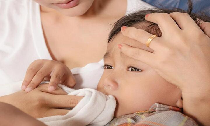 Cha mẹ cần lưu ý điều gì khi trẻ có dấu hiệu đau bụng, buồn nôn?