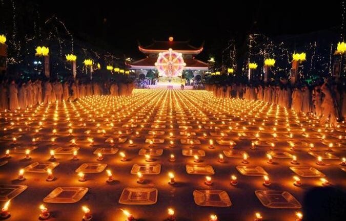 Tháng 7 âm lịch vì sao dân gian gọi là 