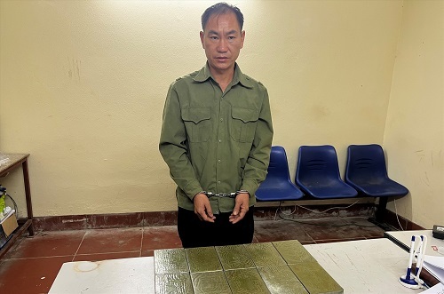 Sơn La: Bắt giữ đối tượng vận chuyển 10 bánh heroin