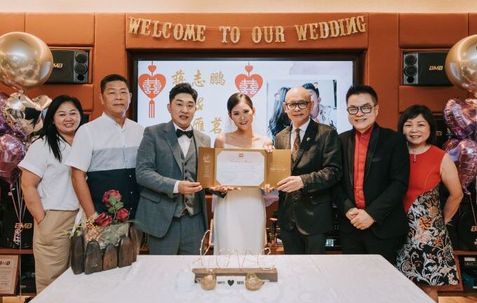 Biết nhân viên khó khăn, sếp tặng 141 triệu đồng tổ chức đám cưới