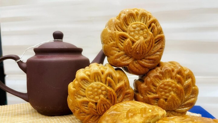 Mách bạn cách làm bánh trung thu nhân đậu xanh thơm ngon ngất ngây 