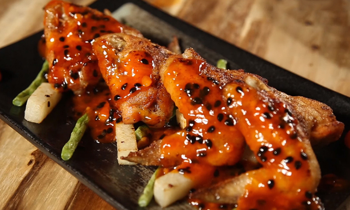 Nếu quá chán món cánh gà chiên, thử ngay công thức này để thổi bùng vị giác cả gia đình