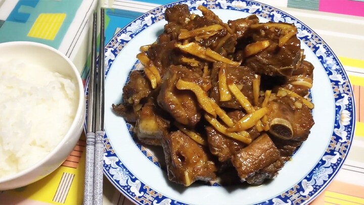 Lưu ngay công thức sườn kho gừng cay nồng, chồng khó tính đến mấy cũng phải mê