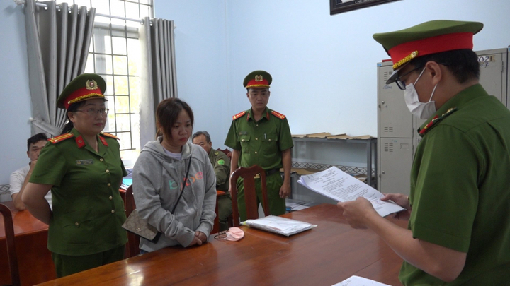 Bắt nhân viên ngân hàng chiếm đoạt trên 13 tỷ đồng 