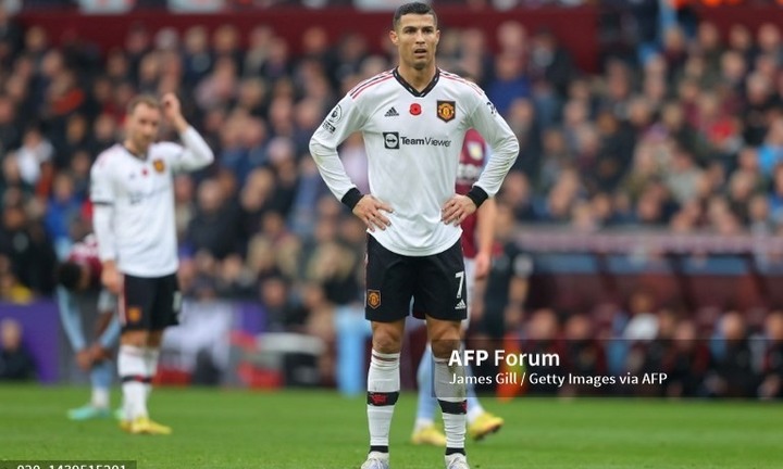 Ronaldo mờ nhạt, MU thua sốc trước Aston Villa