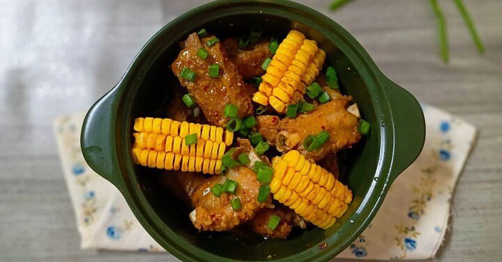 Cơm chiều có món sườn om thơm nức mũi, vợ làm chồng khen nức nở