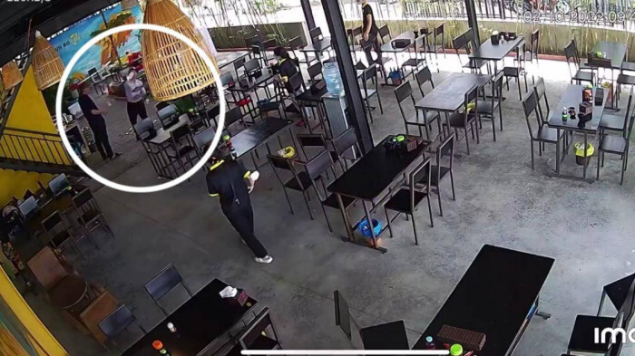 Kỷ luật khiển trách cán bộ ném tiền tung tóe trong quán ăn ở Đà Nẵng