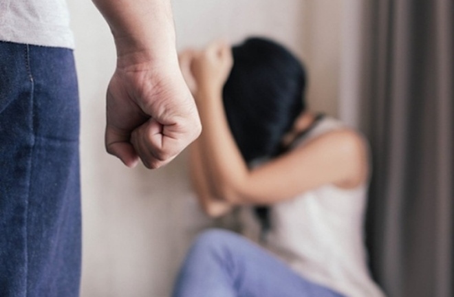 Nữ giáo viên bị chồng bạo hành dã man chỉ vì 