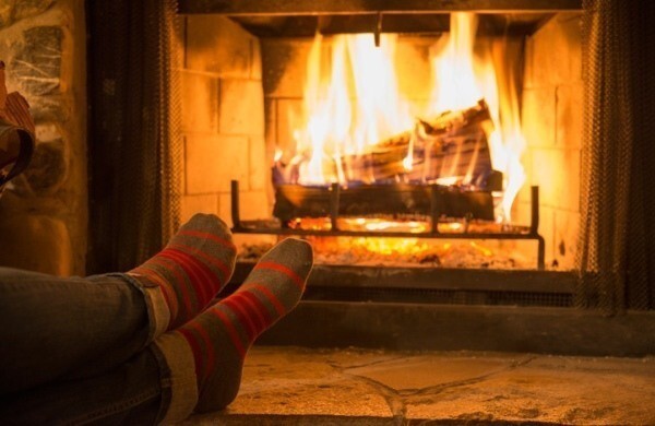 Chồng lén giấu 500 triệu trong lò sưởi, choáng váng vì vợ làm một việc tai hại