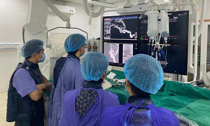 Phú Thọ: Người đàn ông suýt tử vong sau khi đau đầu đột ngột