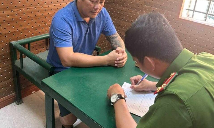 Khởi tố đối tượng cầm súng vào nhà dân bắn loạn xạ