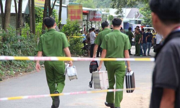 Hé lộ nguyên nhân chồng đâm vợ tử vong và bố vợ trọng thương tại trụ sở toà án