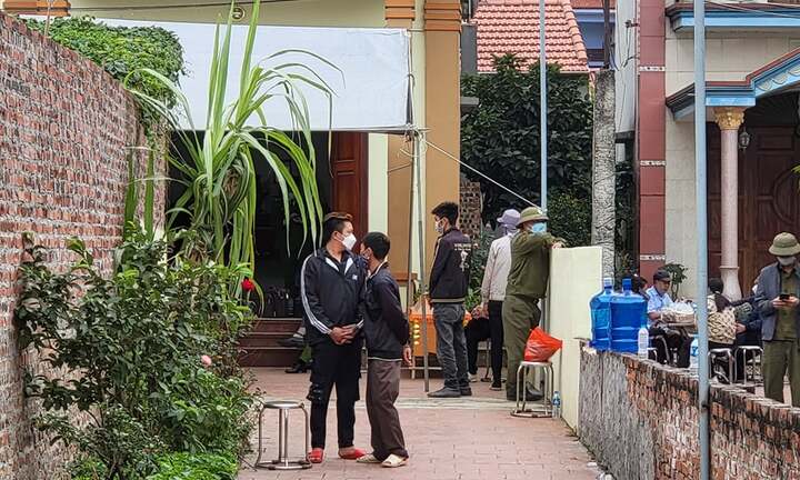 Bắc Ninh: Nghi mâu thuẫn đất đai, em sát hại chị họ rồi tự sát