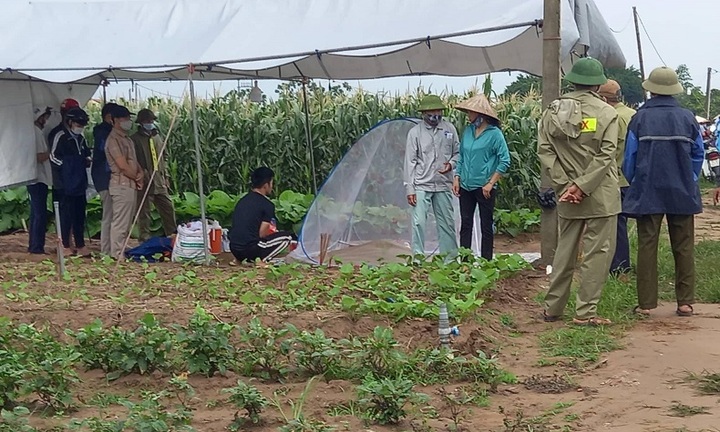 Tìm thấy thi thể 3 mẹ con nữ giáo viên, bé 9 tháng tuổi được địu trên lưng mẹ