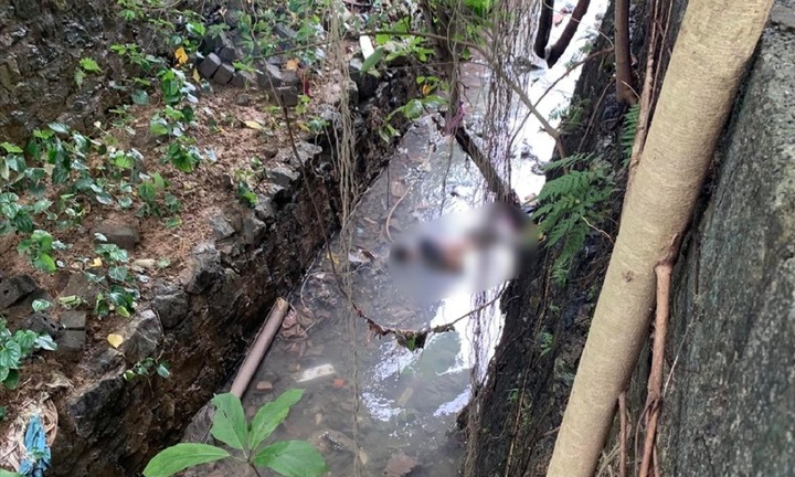 Phát hiện thi thể nam thanh niên dưới mương thoát nước ở Hòa Bình