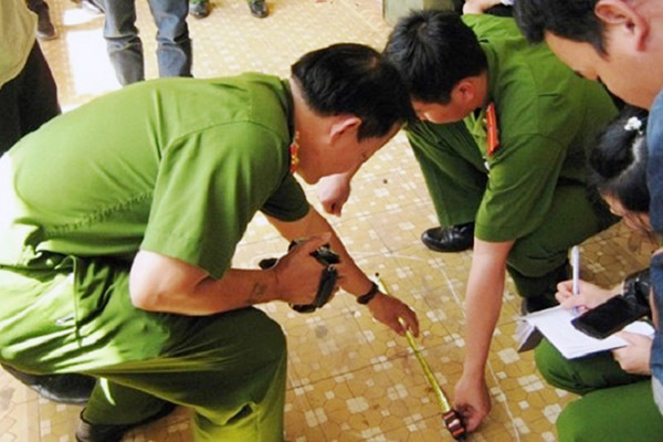 Điều tra nghi án chồng sát hại vợ rồi treo cổ tự tử