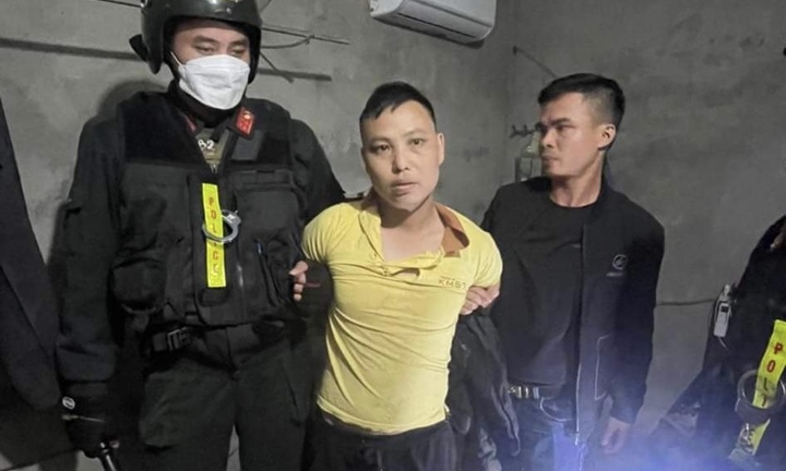 Bắt nghi phạm giết người trong đám cưới rồi bỏ trốn trong hang, vượt rừng tẩu thoát