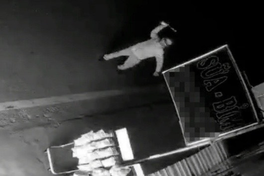 Hải Phòng: Điều tra vụ ném 'bom xăng' vào chủ cửa hàng bỉm sữa