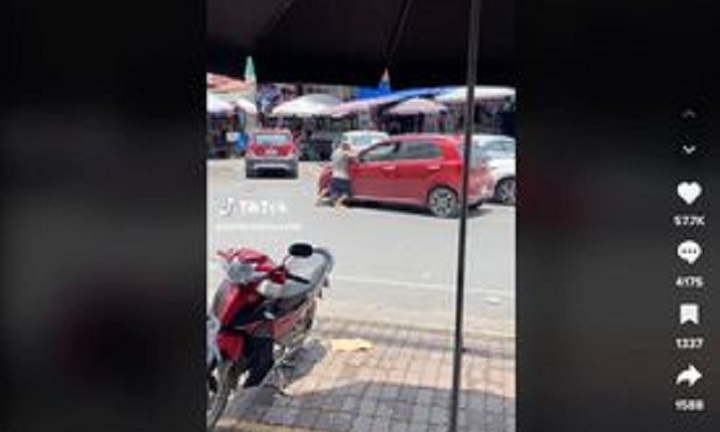 Thông tin bất ngờ vụ người đàn ông chặn đầu ô tô,