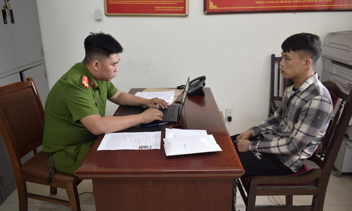Tạm giữ nam sinh viên trộm cắp tài sản người nước ngoài