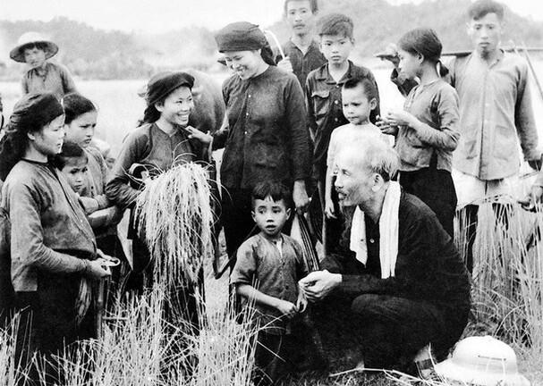 Tháng 5 nhớ Bác: Tư tưởng ‘lấy dân làm gốc’ mãi mãi soi sáng