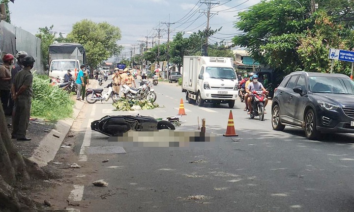 Vụ người phụ nữ tử vong thương tâm dưới gầm xe ben ở TP. Thủ Đức: Nhân chứng nói gì?