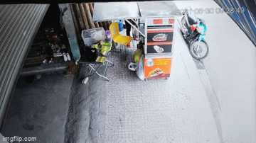 Vụ clip gã trai vờ mua 7 bánh Hamburger rồi 