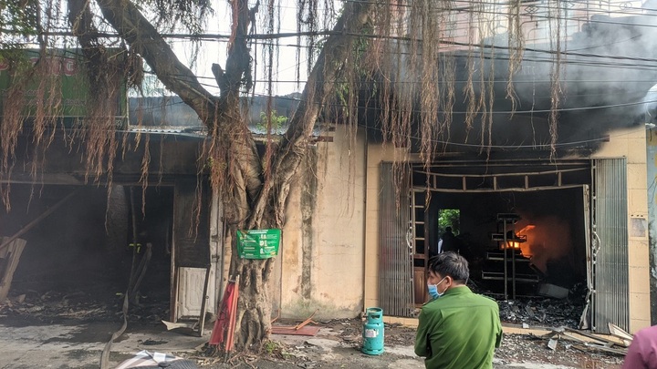 Vụ 2 vợ chồng chết bất thường trong căn nhà bốc cháy ở Hải Phòng: Hàng xóm nói gì?