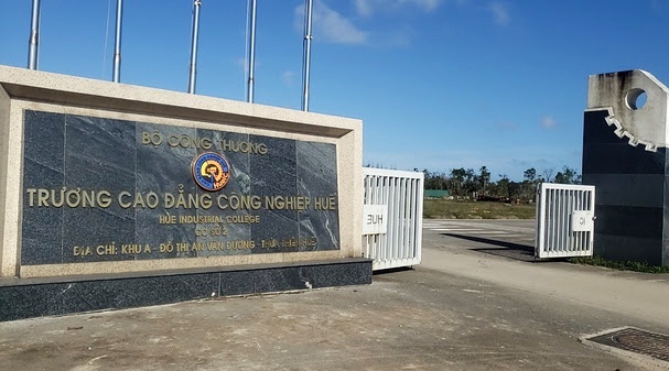 Vì sao nguyên Hiệu trưởng trường Cao đẳng Công nghiệp Huế bị kỷ luật khiển trách?