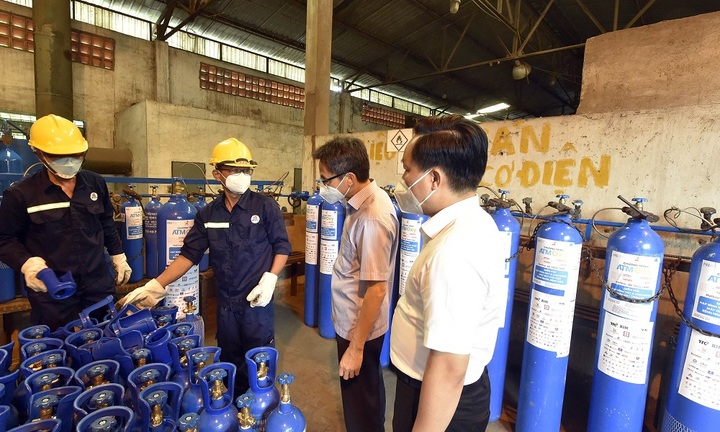 Lan toả những ATM tương trợ đầy tình người trong mùa dịch