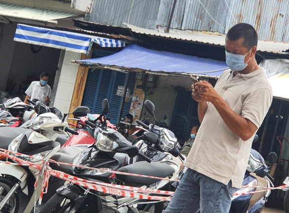 Vụ cán bộ phường dàn xếp, thu tiền tiêm vắc xin ngừa COVID-19 bị bắt giam: Lộ số tiền bất chính