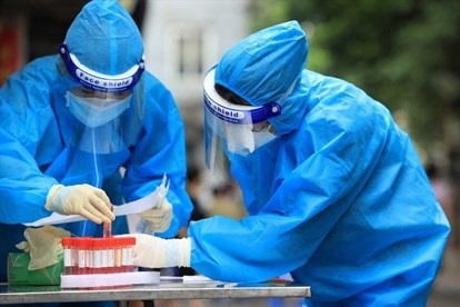 Sáng ngày 20/9: Gần 5.400 ca COVID-19 nặng đang điều trị