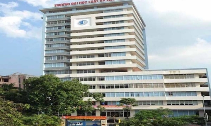 Tình tiết mới nhất vụ trưởng khoa của ĐH Luật Hà Nội bị tố cưỡng bức cô gái trẻ