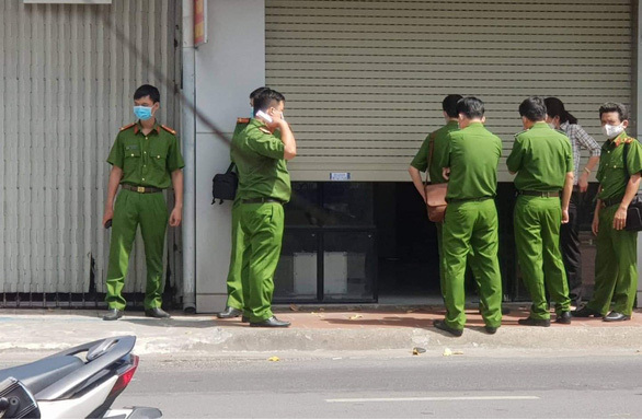Vụ con trai đâm chết mẹ và dì ruột ở TP.HCM: Người dân nói gì?