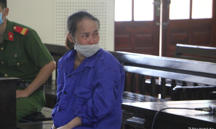 Người vợ dùng chày đánh chồng câm điếc đến chết: Lặng lòng lời khai bị cáo tại tòa