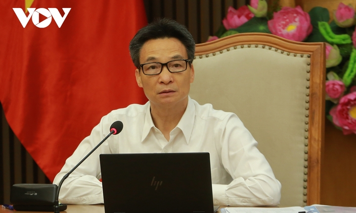 Phó Thủ tướng Vũ Đức Đam yêu cầu nghiên cứu phương án dùng ngân sách nhà nước mua sách giáo khoa