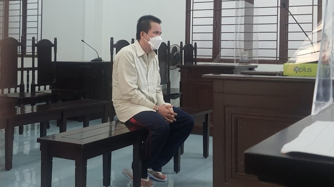 Liên tục quan hệ với con gái của người tình, gã đàn ông 42 tuổi nhận kết đắng