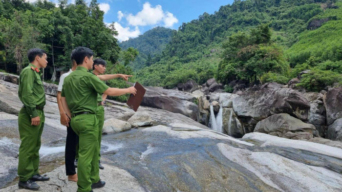 Đi tắm suối sau lễ khai giảng, 2 học sinh chết đuối nước tử vong