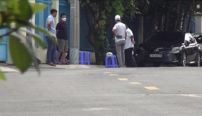 Vụ chủ quán nước tử vong trong tư thế treo cổ ở TP.HCM: Hàng xóm nói gì?