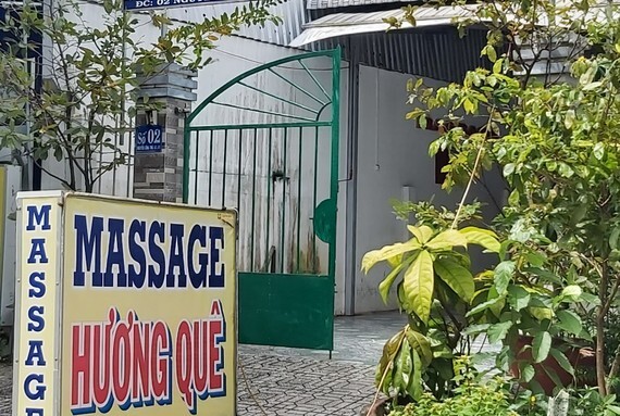 Bắt quả tang mua bán dâm tại nơi massage, chủ cơ sở Hương Quê bị phạt 70 triệu đồng