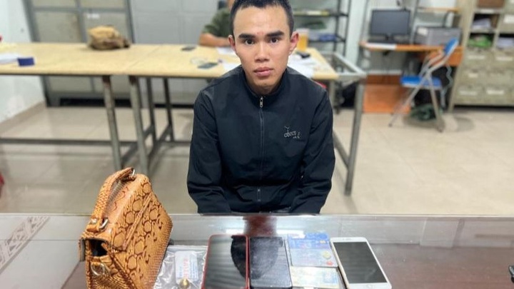 Bình Dương: Bắt nóng nghi phạm cướp giật túi xách chỉ sau chưa đầy nửa giờ nhận tin báo