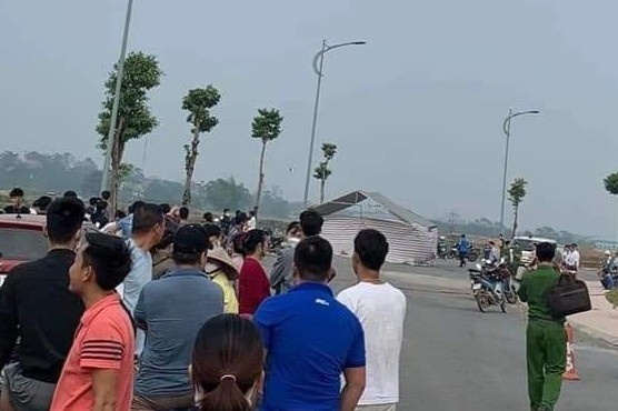 Điều tra vụ nam thanh niên tử vong dưới mương nước sau khi bị đuổi đánh