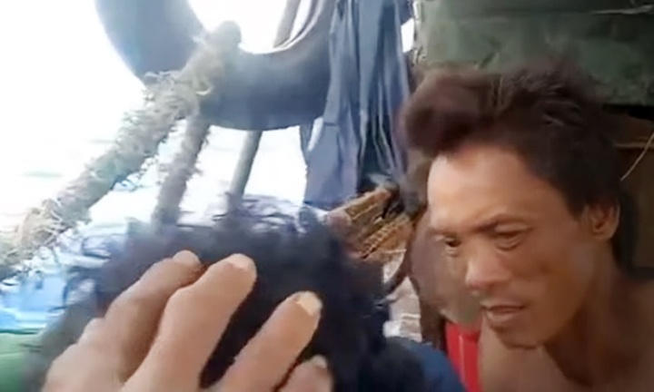 Vụ 2 người đàn ông bị hành hạ dã man trên biển: Mẹ nạn nhân tiết lộ bất ngờ