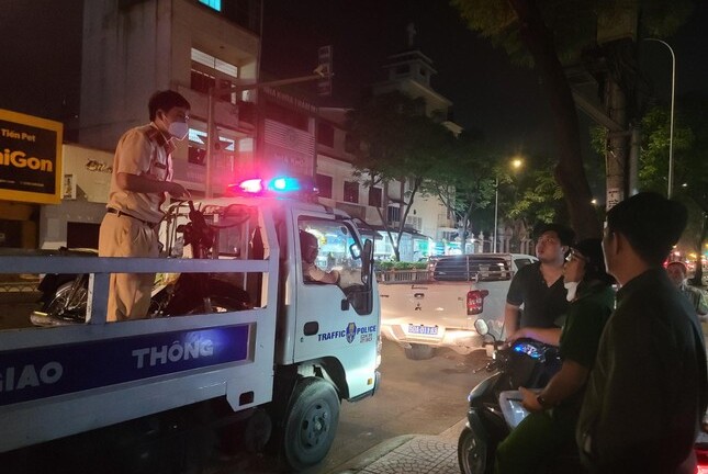 Va chạm với xe buýt, một người đàn ông ở TP.HCM thiệt mạng