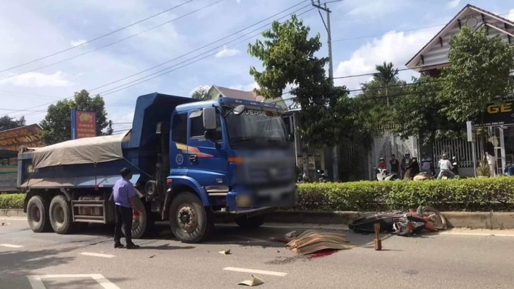 Nữ sinh lớp 8 ở Ninh Thuận tử vong dưới gầm xe ben