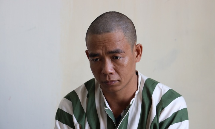 Bắt đối tượng dùng dao đâm chết anh vợ cũ