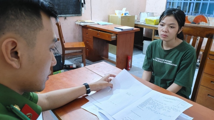 Chân dung cặp vợ chồng 22 tuổi cướp tiệm vàng rồi bỏ trốn vào vườn xoài