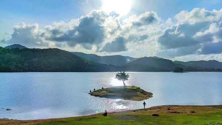 Đi dã ngoại đầu năm, 1 học sinh đuối nước ở hồ Phú Ninh