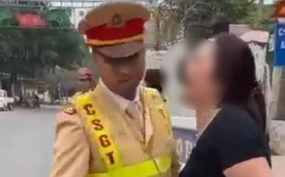 Diễn biến mới vụ người phụ nữ lăng mạ, đòi