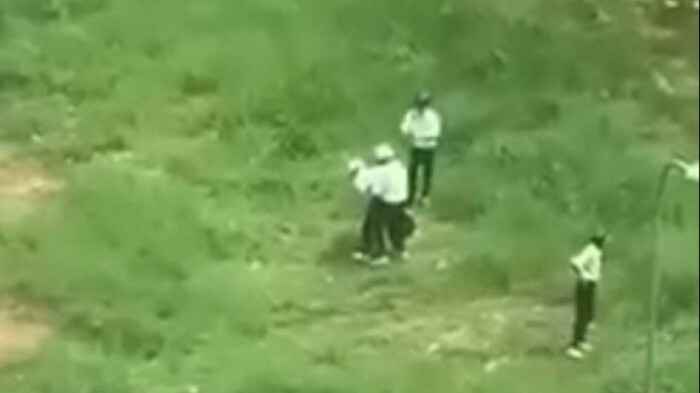Sự thật bất ngờ clip nam sinh bị khóa tay rồi đánh, đá túi bụi ở Cà Mau